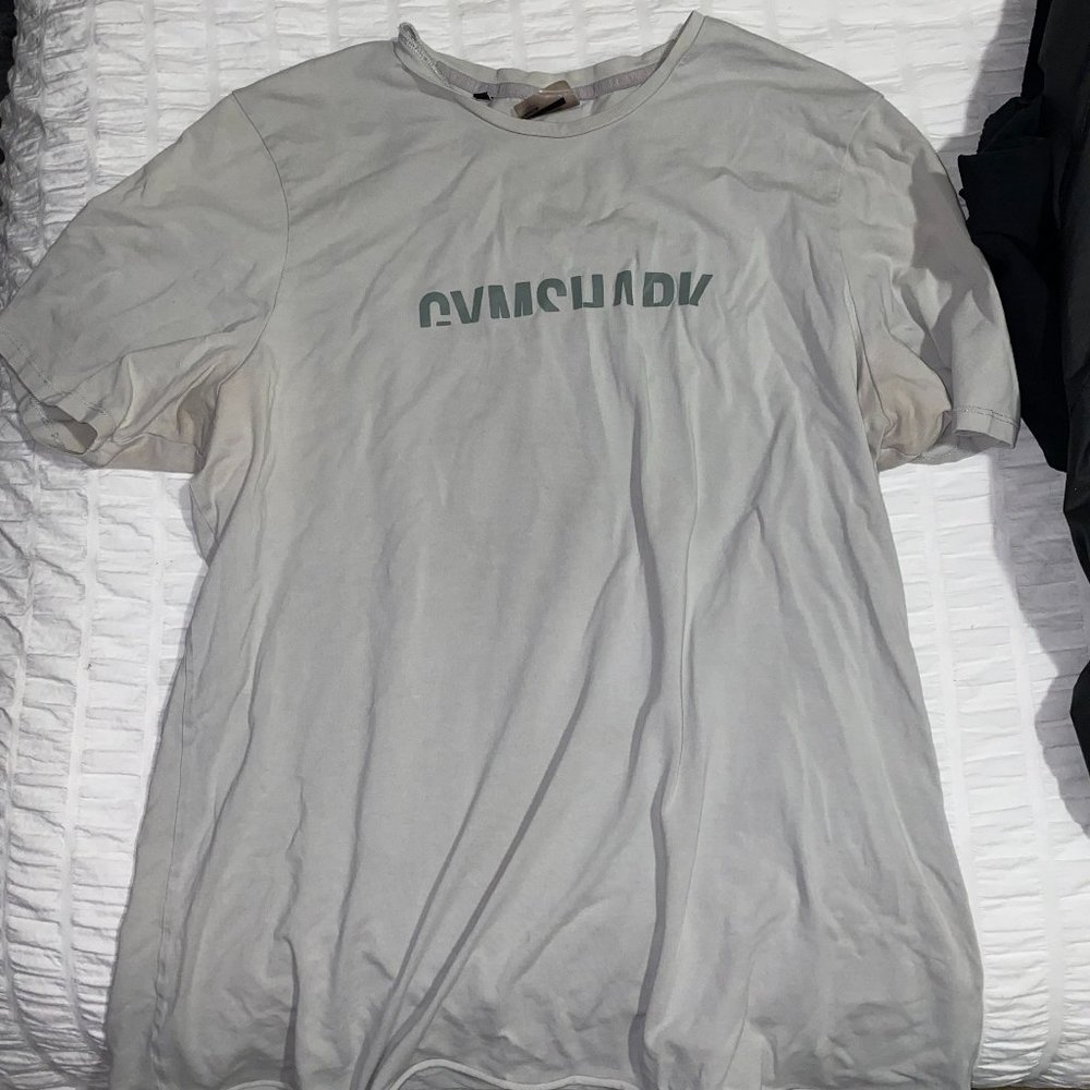 Grey mens gymshark tee
